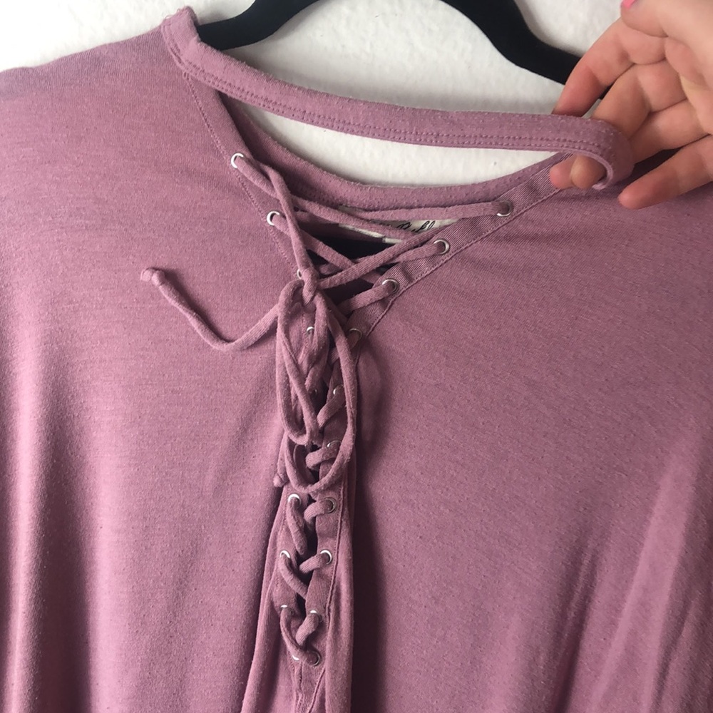 Mauve Express One Eleven Super Soft Lace Up V Neck Long Sleeved Sweater! - Picture 4 of 6
